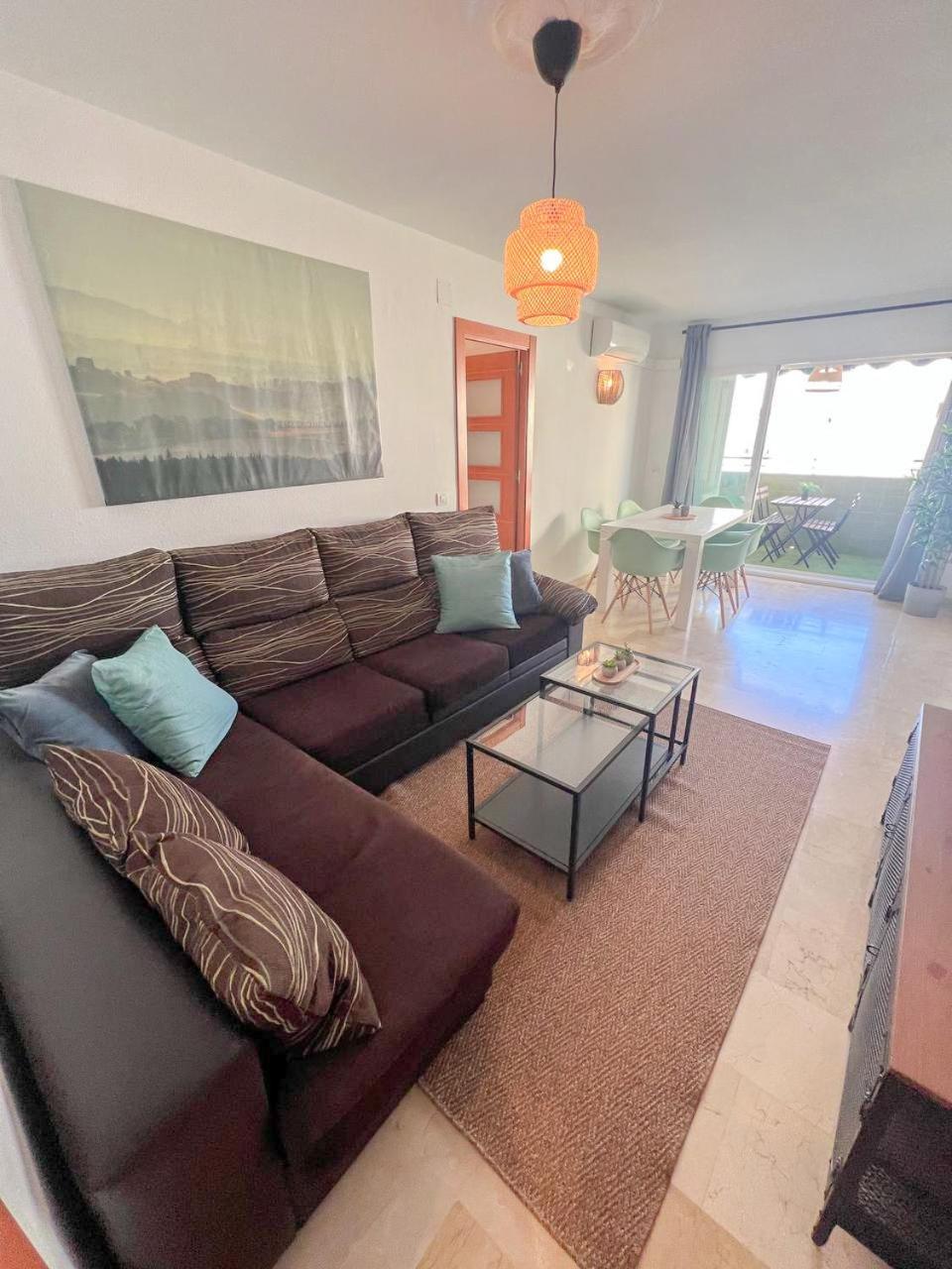 Large & Cozy Centrally Apartment Torremolinos Extérieur photo