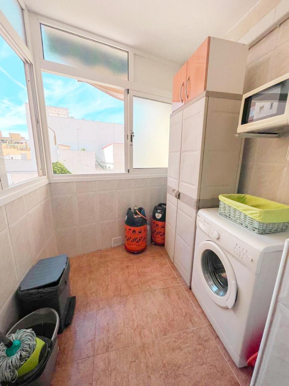 Large & Cozy Centrally Apartment Torremolinos Extérieur photo