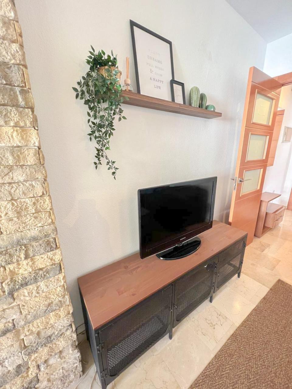 Large & Cozy Centrally Apartment Torremolinos Extérieur photo