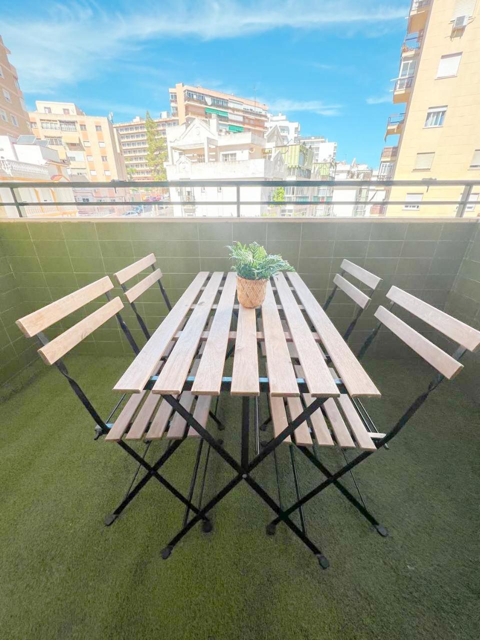 Large & Cozy Centrally Apartment Torremolinos Extérieur photo
