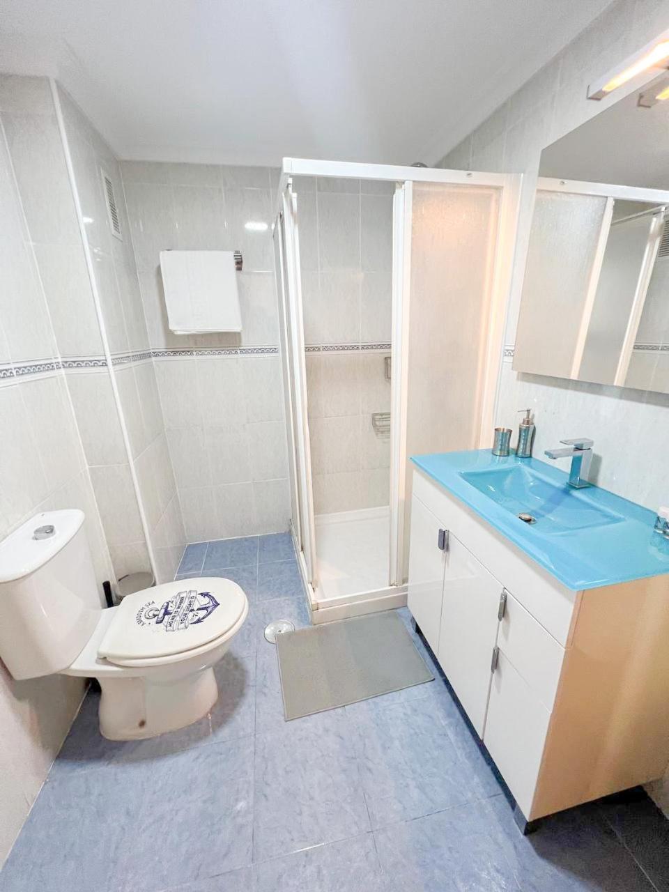 Large & Cozy Centrally Apartment Torremolinos Extérieur photo