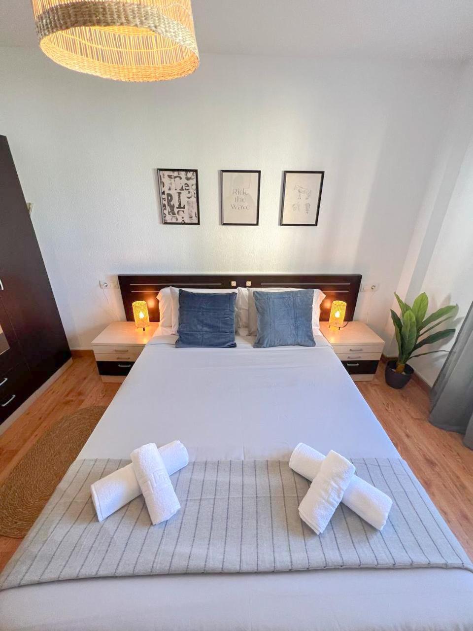 Large & Cozy Centrally Apartment Torremolinos Extérieur photo